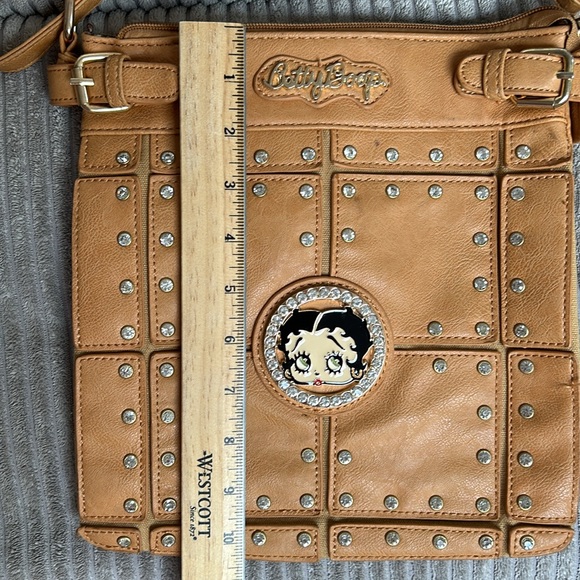 EUC Rhinestone Betty Boop Cross-Body Bag - Picture 10 of 11